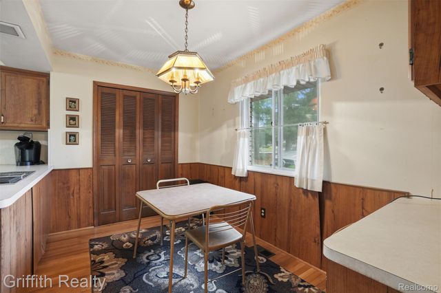 10646 Kenicott Trail, Brighton Township, MI 48114