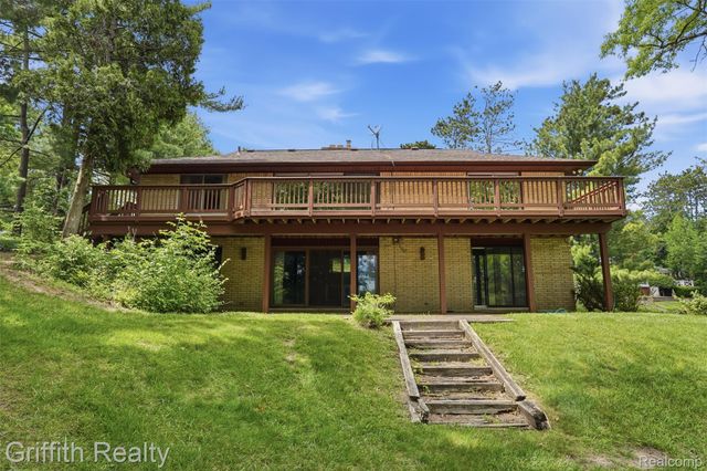 10646 Kenicott Trail, Brighton Township, MI 48114