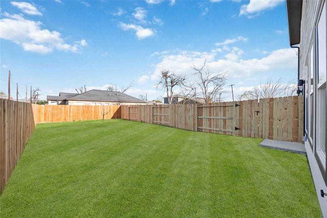 7815 Ethel Street A-B, Houston, TX 77028