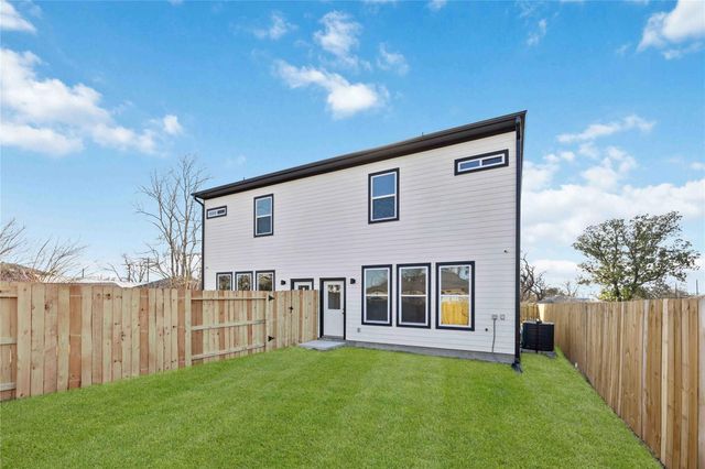 7815 Ethel Street A-B, Houston, TX 77028