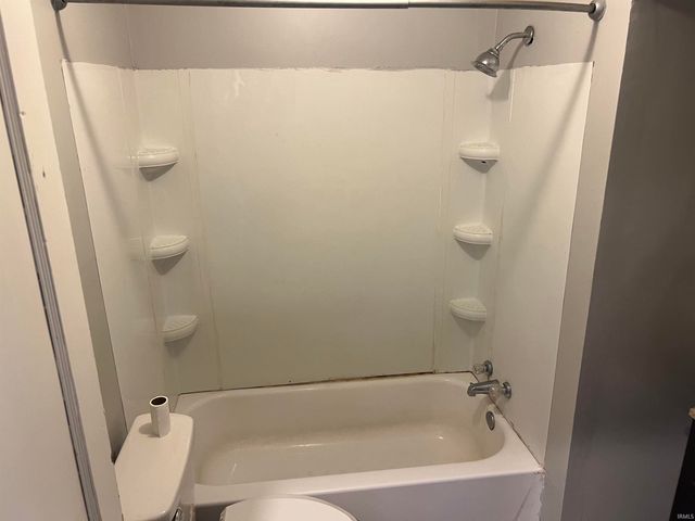 1711 S Burlington Drive, Muncie, IN 47302