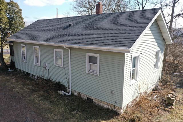 1711 S Burlington Drive, Muncie, IN 47302