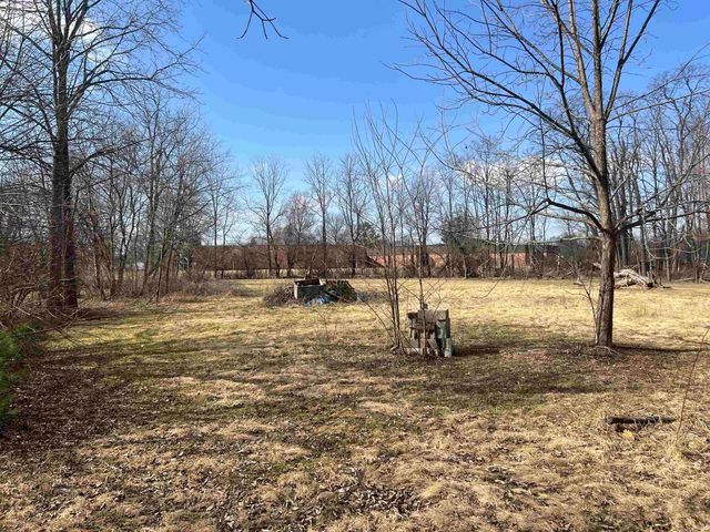 1711 S Burlington Drive, Muncie, IN 47302