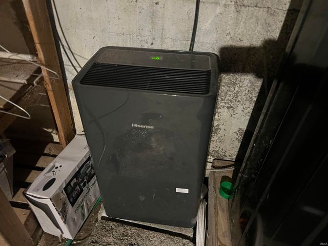 1711 S Burlington Drive, Muncie, IN 47302