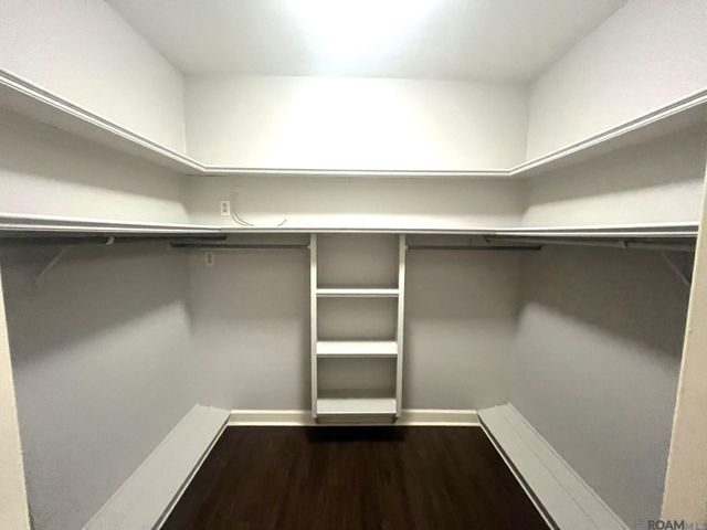 220 Mcgehee Dr, Baton Rouge, LA 70815