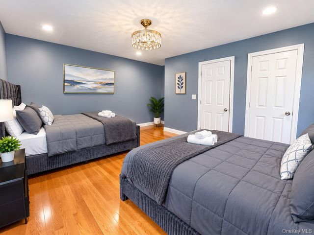 9144 193rd Street, Hollis, NY 11423