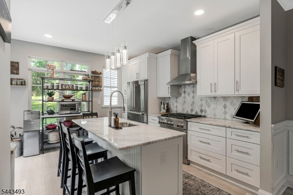 120 Loft Dr, Bridgewater Twp., NJ 08836 — exterior