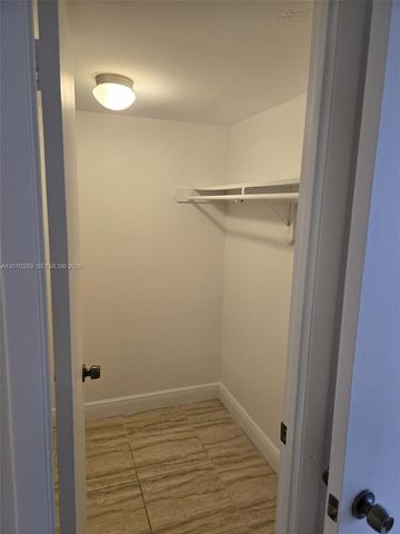 496 NW 165th St Rd D-210, Miami, FL 33169