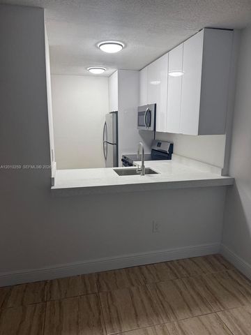 496 NW 165th St Rd D-210, Miami, FL 33169