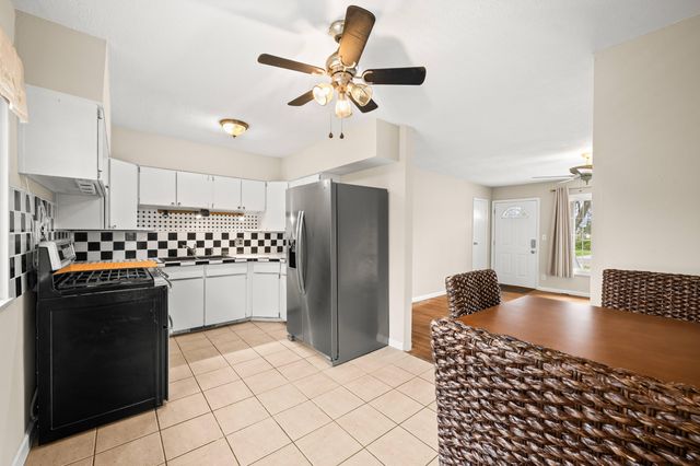 835 Ansley Drive, St. Joseph, MI 49085