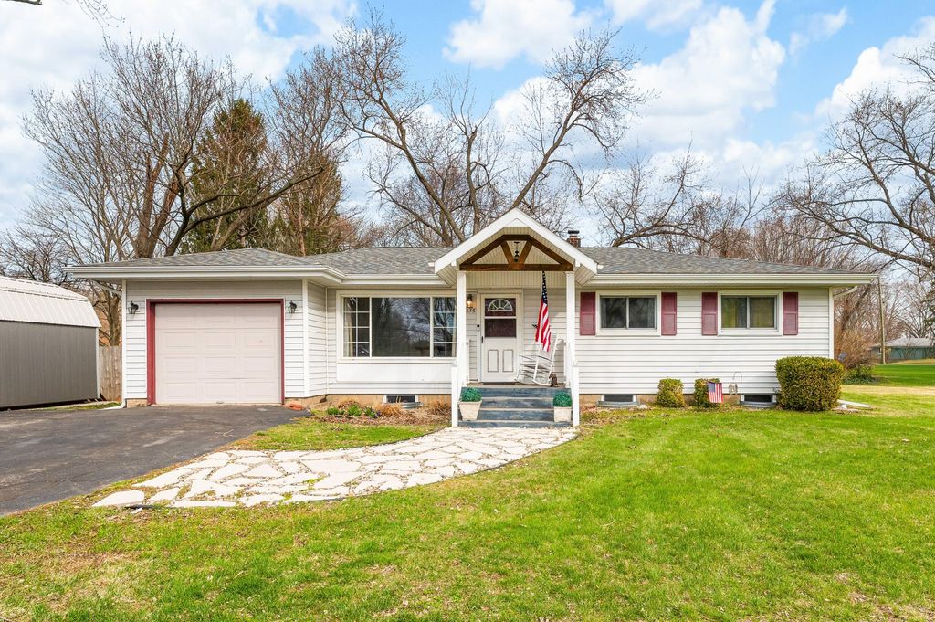 835 Ansley Drive, St. Joseph, MI 49085