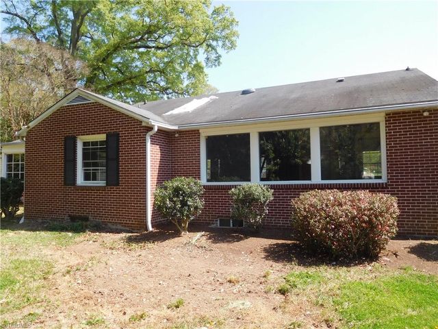 2825 Windsor Road, Winston-salem, NC 27104
