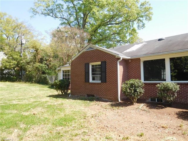 2825 Windsor Road, Winston-salem, NC 27104