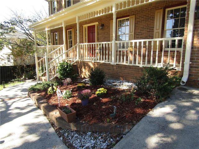 5817 Lost Grove NW Drive, Lilburn, GA 30047