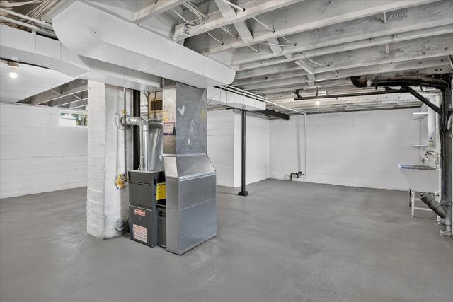 4204 N Monroe Rd, Spokane, WA 99205