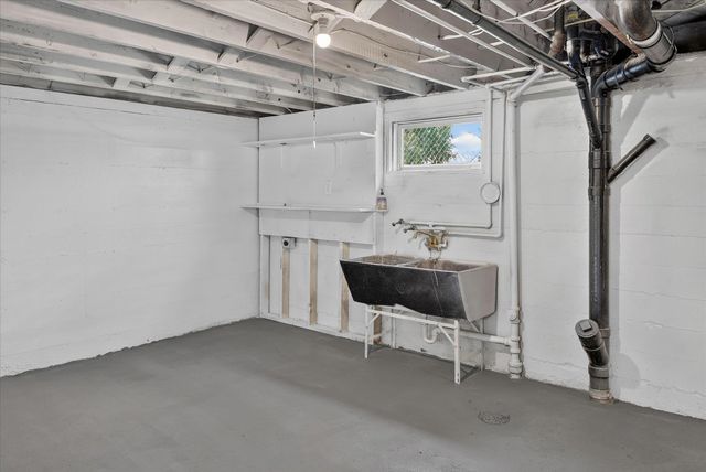 4204 N Monroe Rd, Spokane, WA 99205
