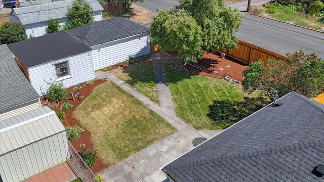 4204 N Monroe Rd, Spokane, WA 99205