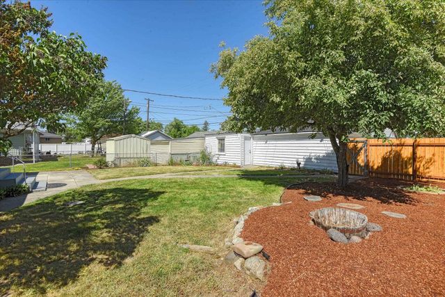 4204 N Monroe Rd, Spokane, WA 99205