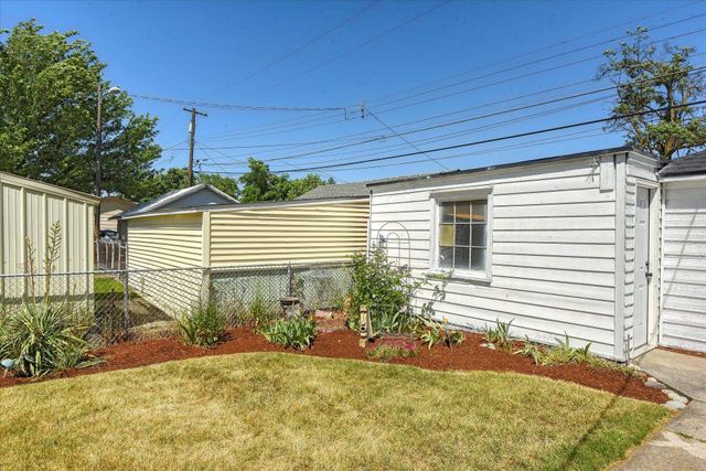 4204 N Monroe Rd, Spokane, WA 99205