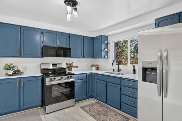 4204 N Monroe Rd, Spokane, WA 99205