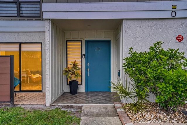 4001 BENEVA ROAD 310, Sarasota, FL 34233