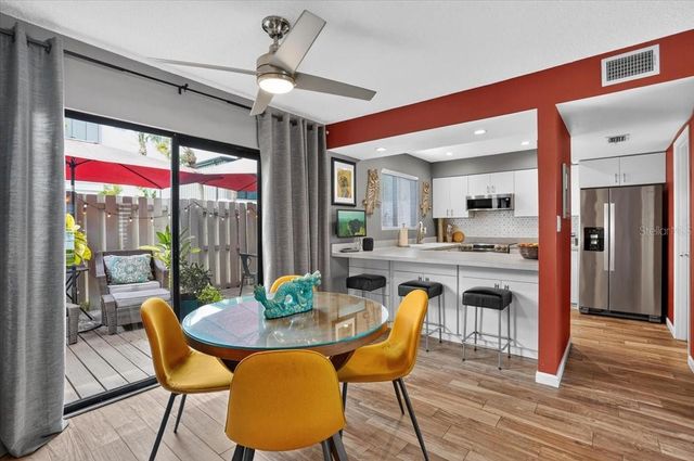 4001 BENEVA ROAD 310, Sarasota, FL 34233