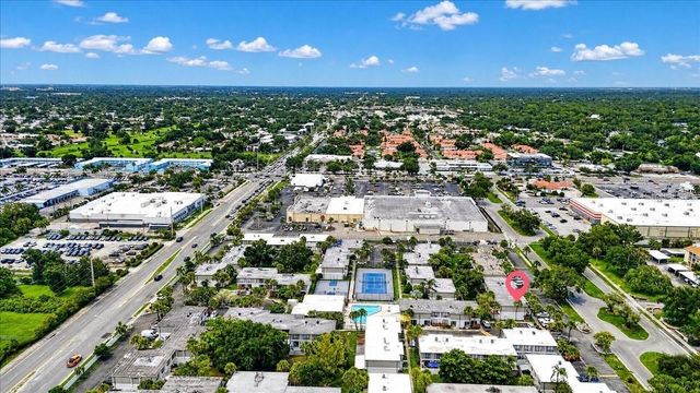 4001 BENEVA ROAD 310, Sarasota, FL 34233