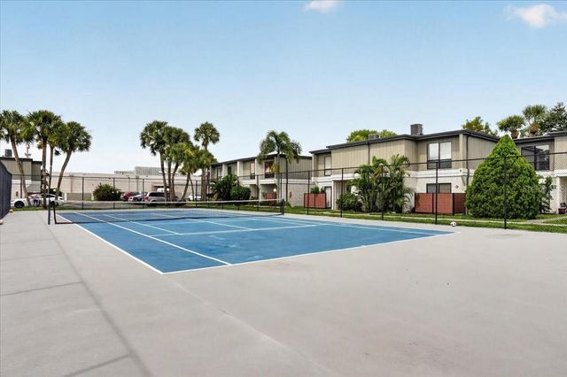 4001 BENEVA ROAD 310, Sarasota, FL 34233