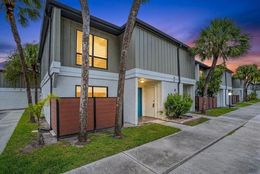 4001 BENEVA ROAD 310, Sarasota, FL 34233