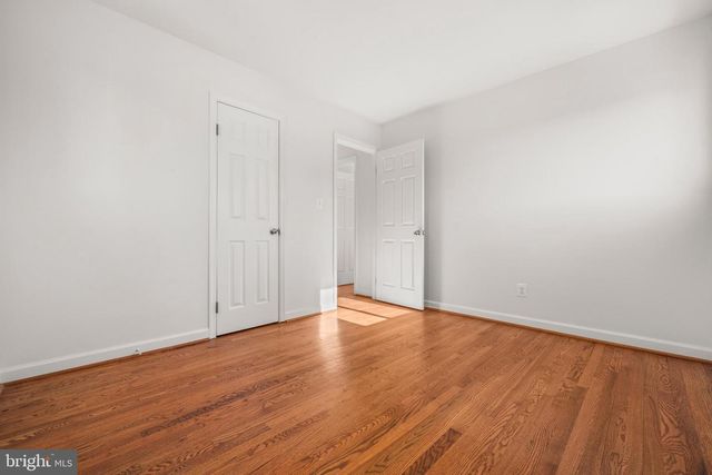 8100 OXON HILL RD, Fort Washington, MD 20744