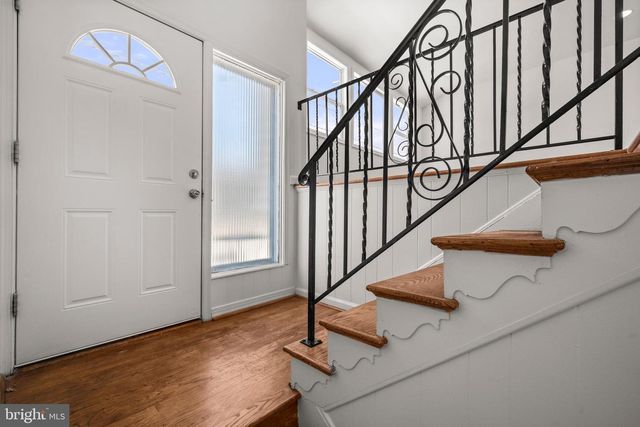 8100 OXON HILL RD, Fort Washington, MD 20744