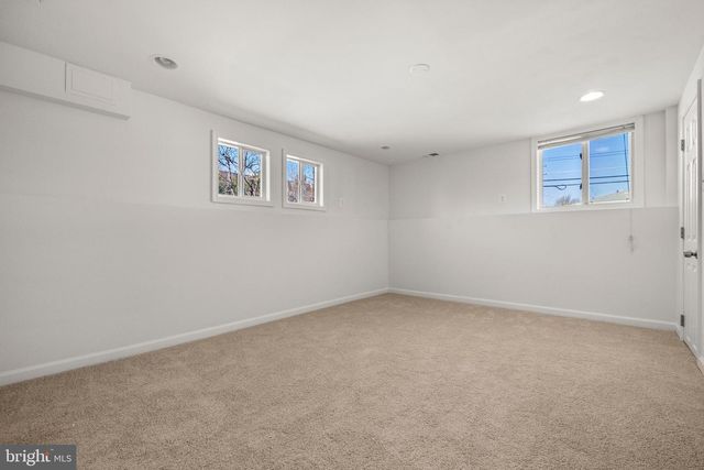 8100 OXON HILL RD, Fort Washington, MD 20744