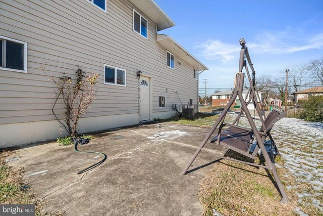 8100 OXON HILL RD, Fort Washington, MD 20744