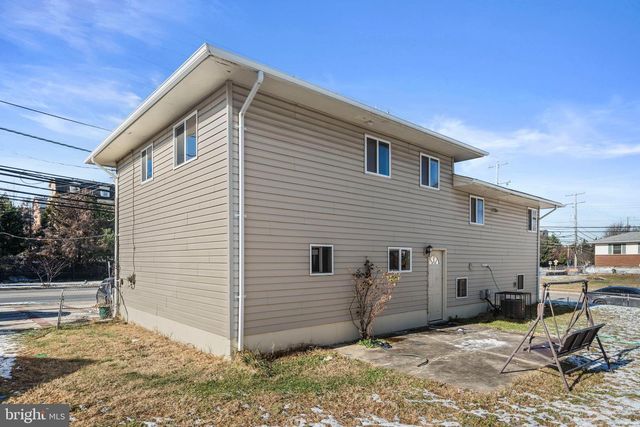 8100 OXON HILL RD, Fort Washington, MD 20744