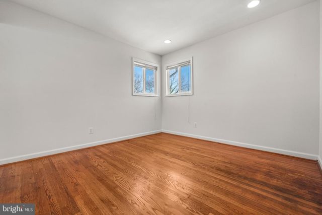 8100 OXON HILL RD, Fort Washington, MD 20744