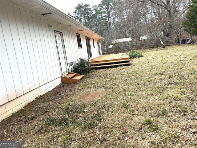 6174 Lower Dixie Lake Road, Union City, GA 30291