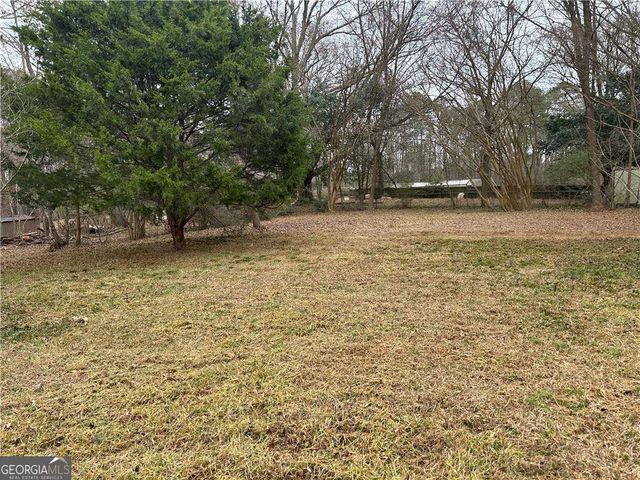 6174 Lower Dixie Lake Road, Union City, GA 30291