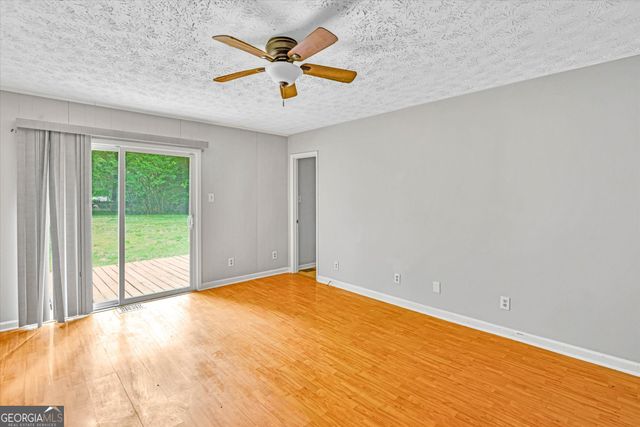 6174 Lower Dixie Lake Road, Union City, GA 30291