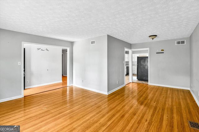 6174 Lower Dixie Lake Road, Union City, GA 30291