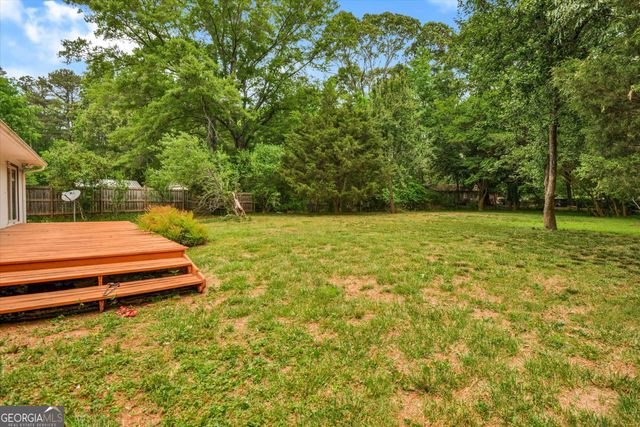 6174 Lower Dixie Lake Road, Union City, GA 30291