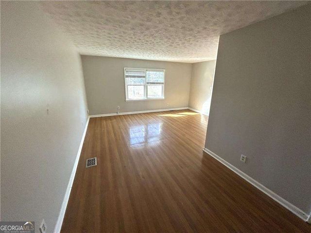 6174 Lower Dixie Lake Road, Union City, GA 30291