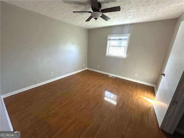 6174 Lower Dixie Lake Road, Union City, GA 30291