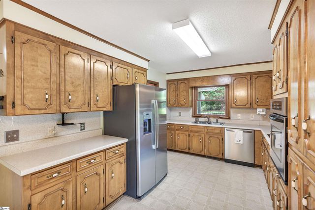 421 Cathey Road, Anderson, SC 29621