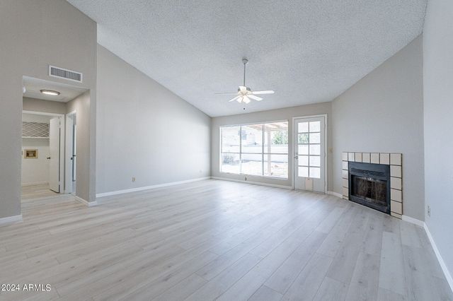 11926 N 78TH Drive, Peoria, AZ 85345