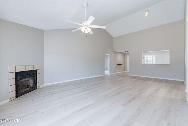11926 N 78TH Drive, Peoria, AZ 85345