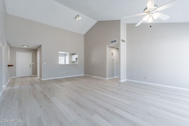 11926 N 78TH Drive, Peoria, AZ 85345