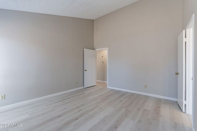 11926 N 78TH Drive, Peoria, AZ 85345