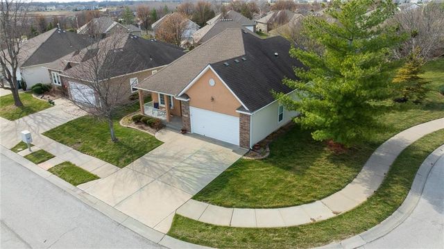 4756 SW Leafwing Drive, Lee's Summit, MO 64082
