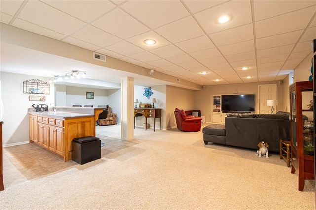 4756 SW Leafwing Drive, Lee's Summit, MO 64082