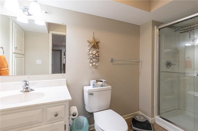 4756 SW Leafwing Drive, Lee's Summit, MO 64082